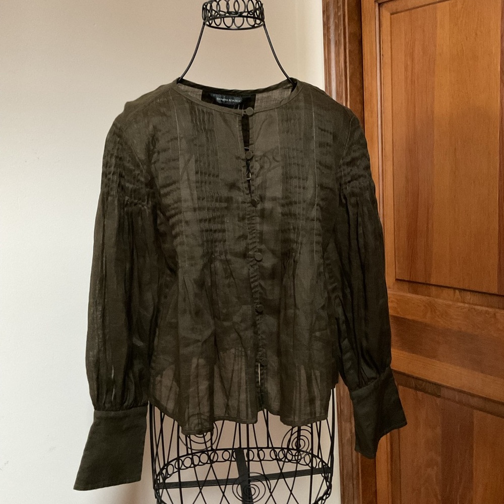 Banana Republic PETITE RAMIE PINTUCK BLOUSE, XXS, New - Picture 3 of 11